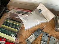 Partij scharnieren en bevestiging - afbeelding 7 van  9