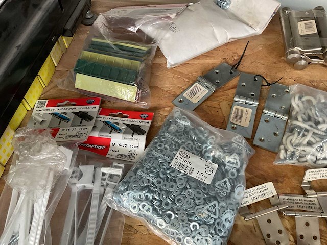 Partij scharnieren en bevestiging - afbeelding 8 van  9