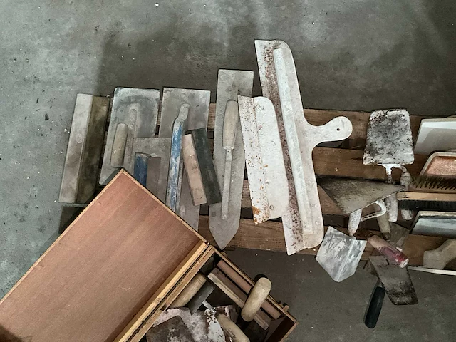 Partij schilder en metselgereedschap - afbeelding 3 van  10