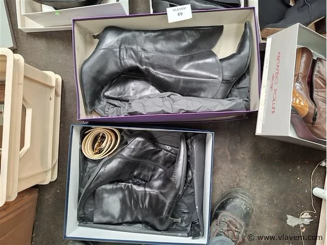 Partij schoenen - afbeelding 4 van  4