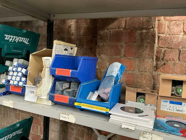Partij schuur- boor- slijpgereedschap - afbeelding 1 van  14