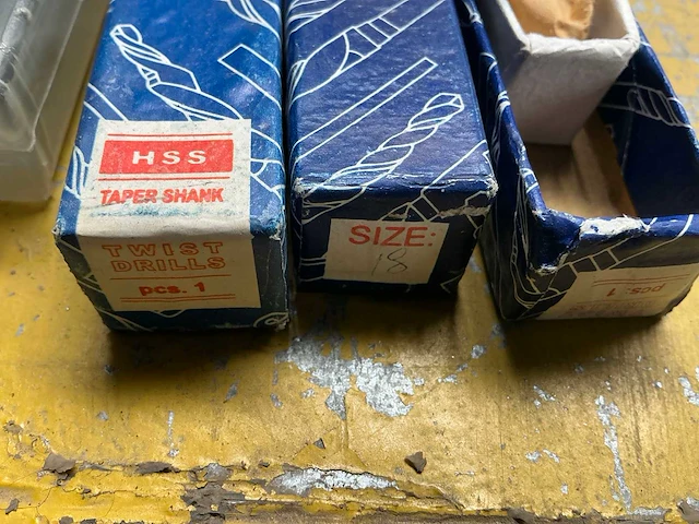 Partij schuur- boor- slijpgereedschap - afbeelding 10 van  14