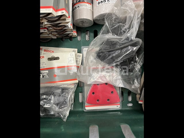 Partij schuurmiddelen makita en bosch - afbeelding 1 van  6