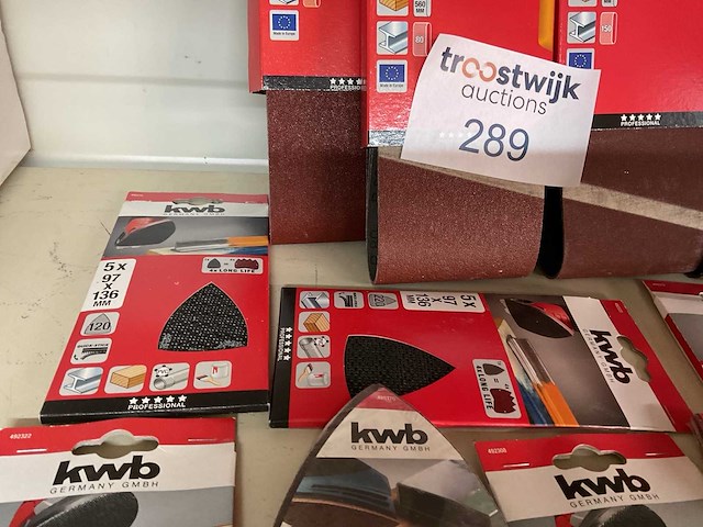 Partij schuurpapier - afbeelding 3 van  8