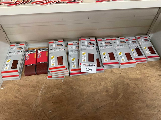 Partij schuurpapier - afbeelding 1 van  9