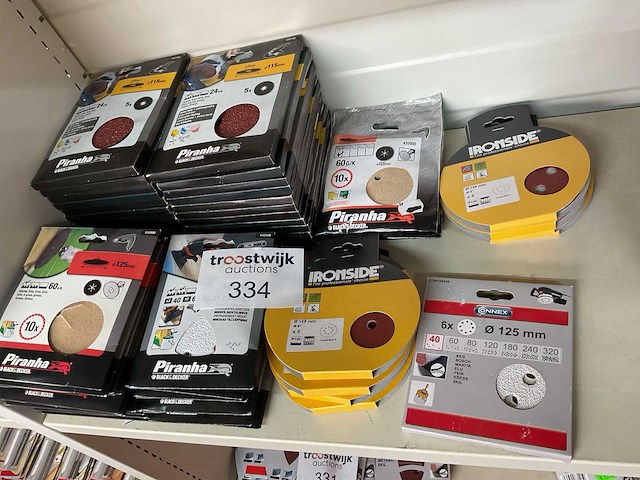 Partij schuurpapier - afbeelding 1 van  10