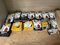 Partij schuurpapier - afbeelding 1 van  12