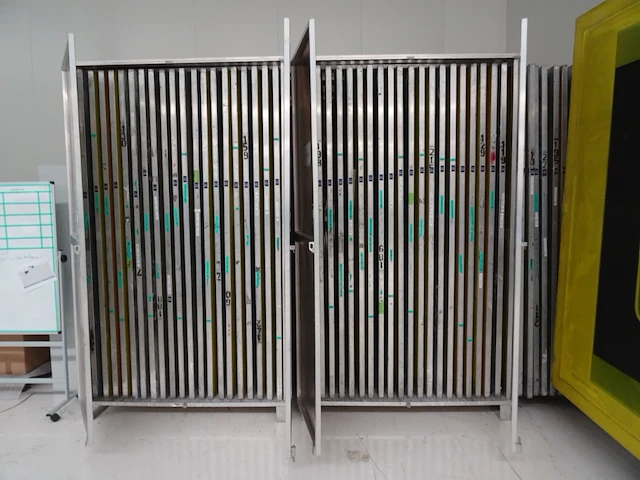 Partij screens in alu frame - afbeelding 13 van  19