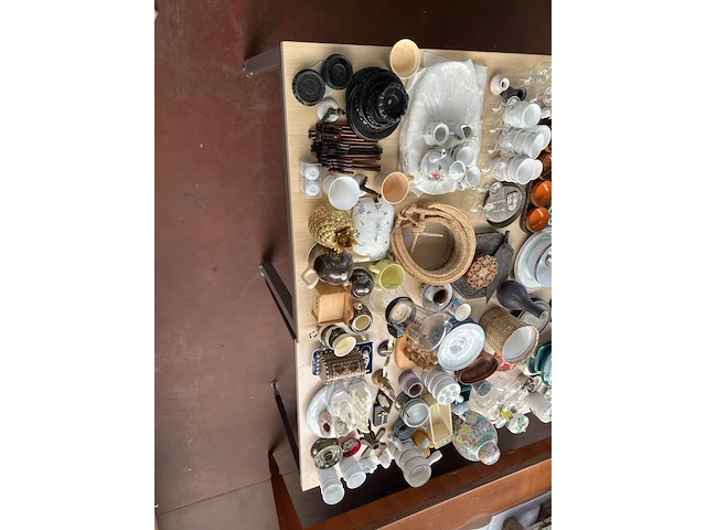Partij servies en decoratie - afbeelding 6 van  13