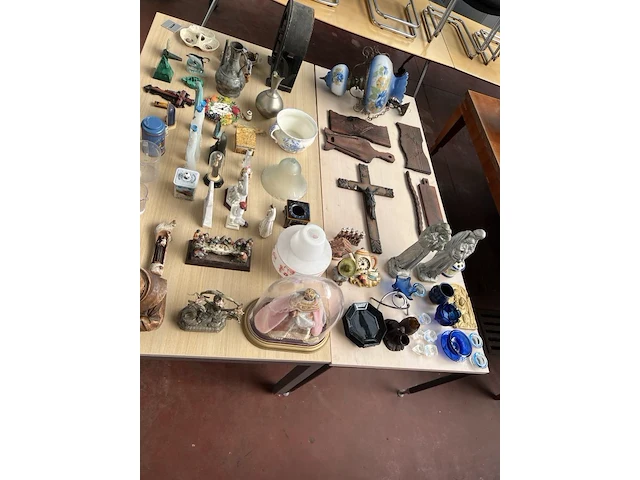 Partij servies en decoratie - afbeelding 3 van  10