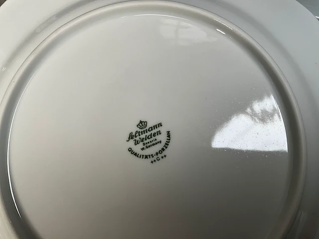Partij servies en diversen - afbeelding 19 van  30