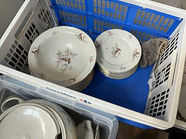 Partij servies en glaswerk - afbeelding 2 van  7