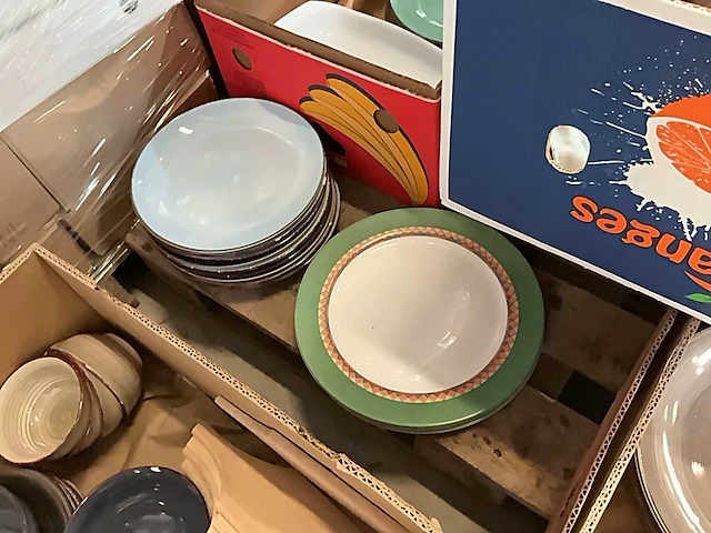 Partij servies en glaswerk - afbeelding 10 van  13