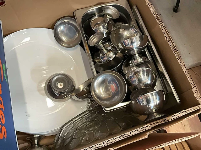 Partij servies en glaswerk - afbeelding 8 van  13