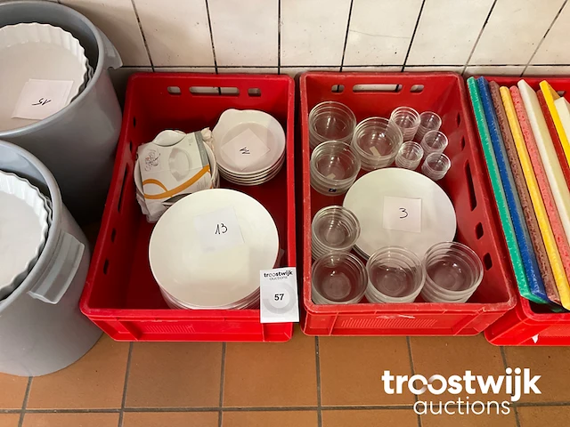 Partij servies - afbeelding 1 van  5