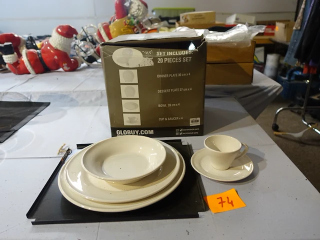 Partij servies - afbeelding 1 van  4