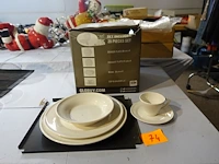 Partij servies - afbeelding 1 van  4