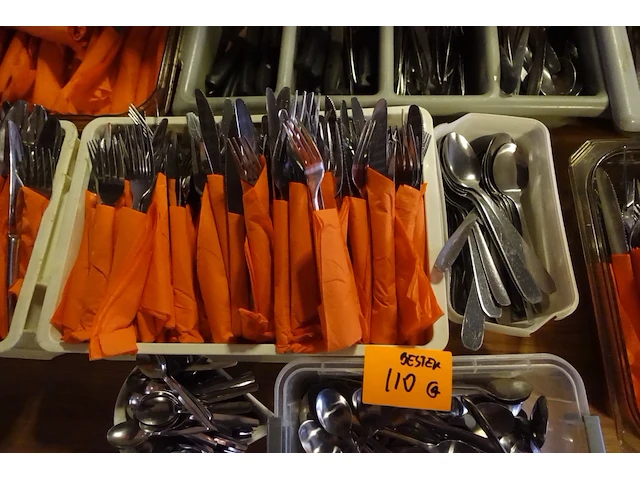 Partij servies - afbeelding 13 van  13