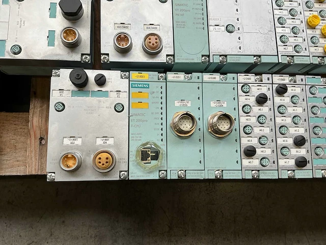 Partij siemens simatic pneumatische modules - afbeelding 11 van  16