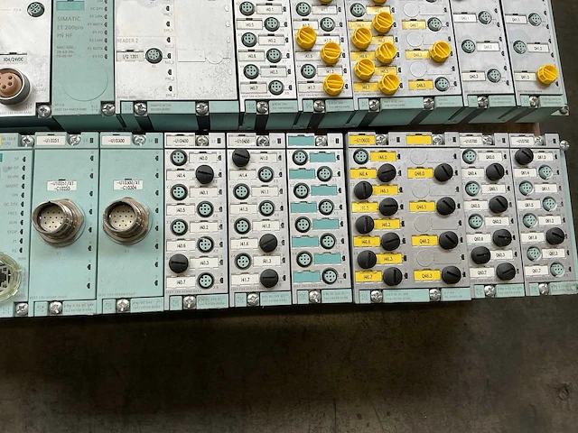 Partij siemens simatic pneumatische modules - afbeelding 12 van  16