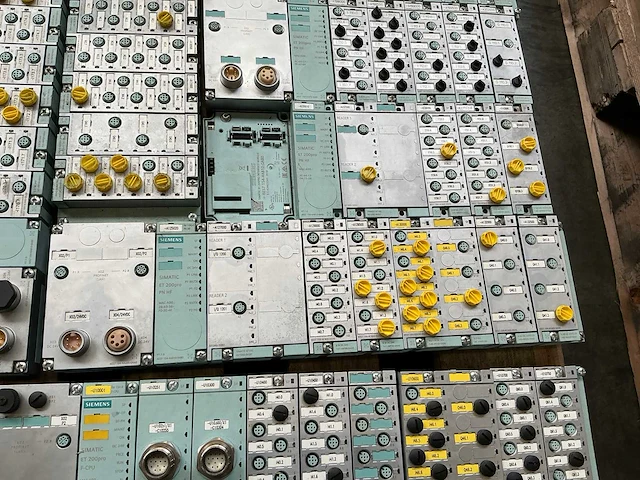 Partij siemens simatic pneumatische modules - afbeelding 13 van  16