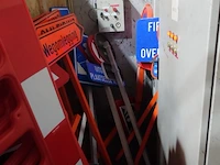 Partij signalisatie + werfvoeten - afbeelding 1 van  5