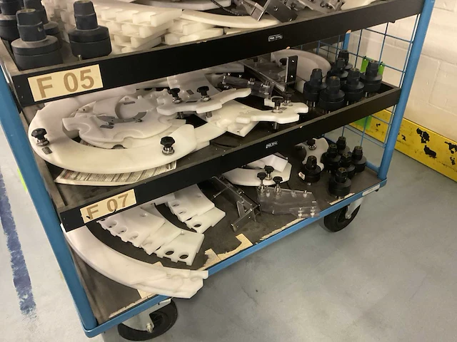Partij spare parts - afbeelding 3 van  17