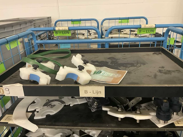 Partij spare parts - afbeelding 17 van  17