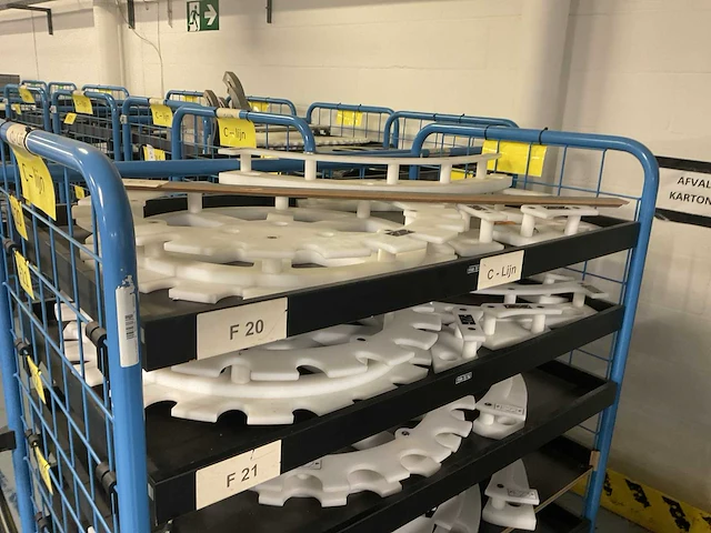 Partij spare parts - afbeelding 12 van  17