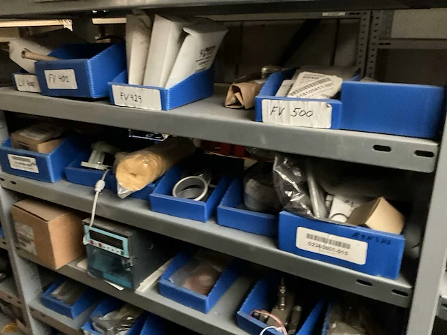 Partij spare parts - afbeelding 5 van  17