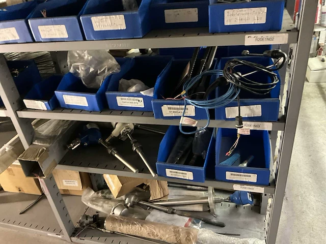 Partij spare parts - afbeelding 5 van  19
