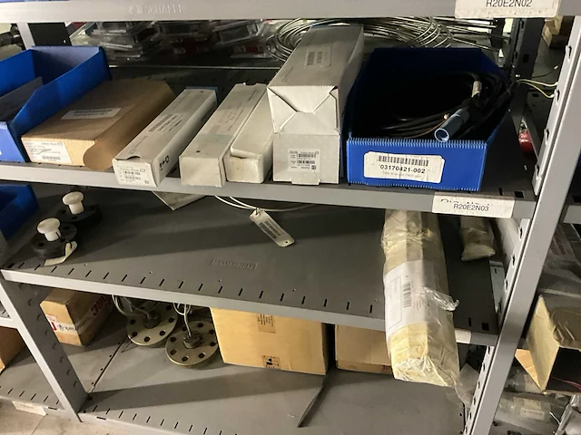 Partij spare parts - afbeelding 7 van  19