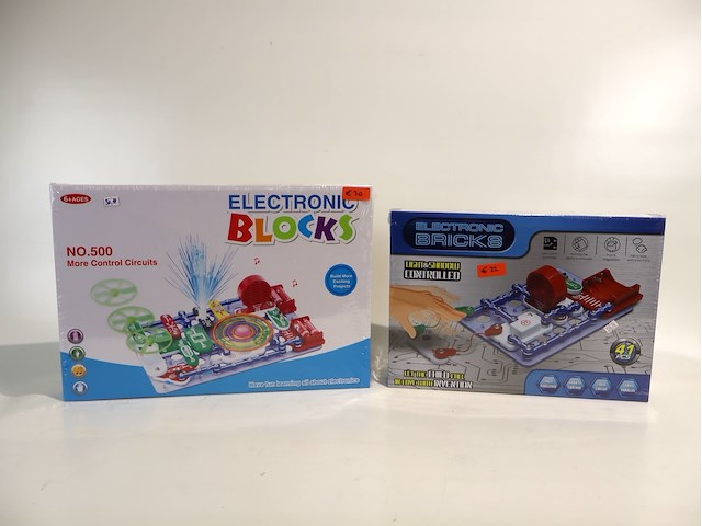 Partij speelgoed techniek (x2) - afbeelding 1 van  3