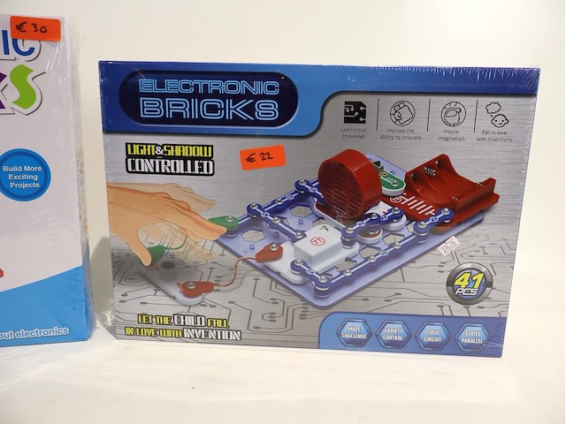 Partij speelgoed techniek (x2) - afbeelding 2 van  3