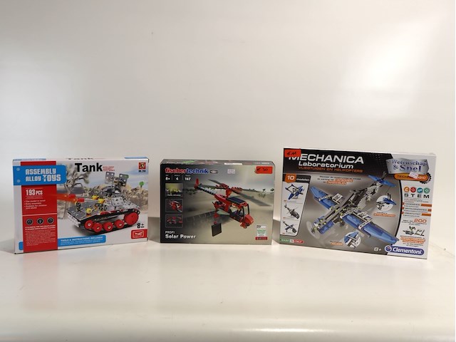 Partij speelgoed techniek (x3) - afbeelding 1 van  4