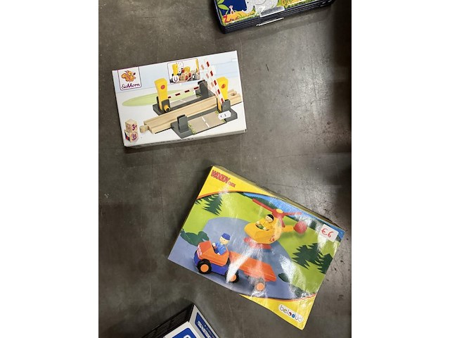 Partij speelgoed - afbeelding 3 van  7