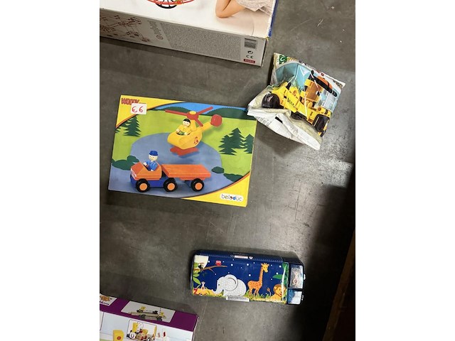 Partij speelgoed - afbeelding 4 van  7