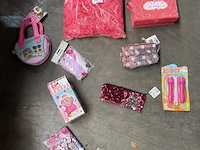 Partij speelgoed - afbeelding 1 van  3