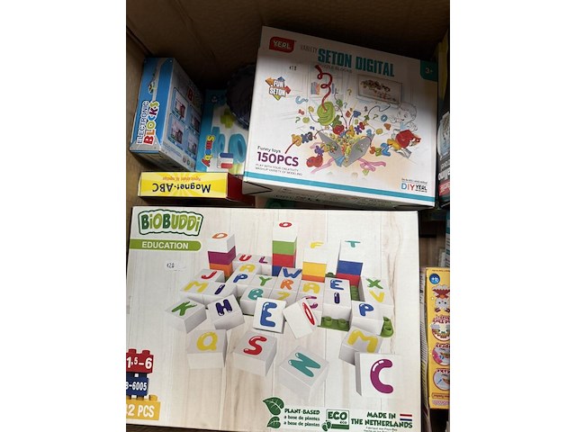 Partij speelgoed - afbeelding 2 van  4