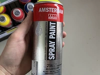 Partij spuitverf - afbeelding 7 van  15