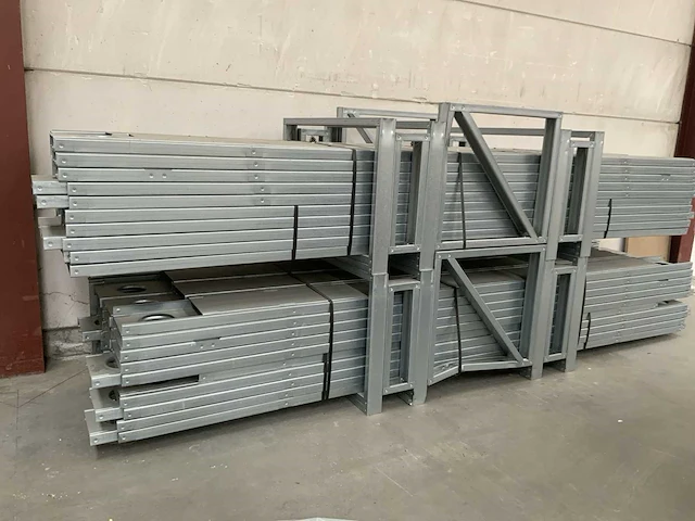 Partij staalframe profielen - afbeelding 2 van  7