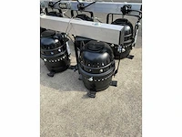 Partij stairville 6-bar met par64 short - 1kw – harting - afbeelding 3 van  5