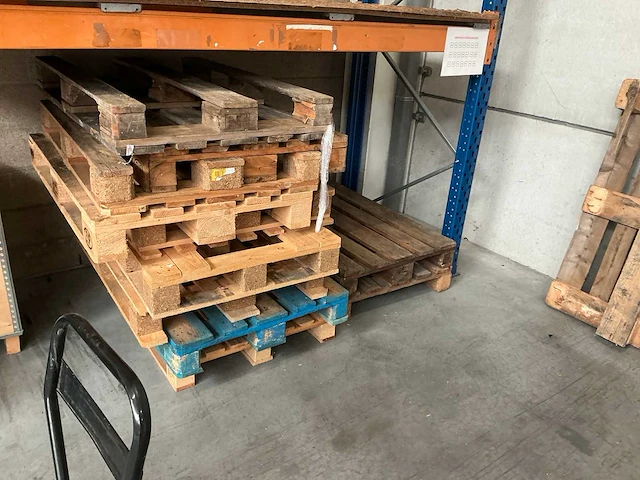 Partij stapelkratten - afbeelding 6 van  9