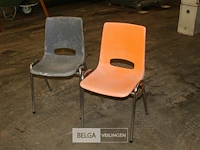 Partij stapelstoelen + kar - afbeelding 5 van  7