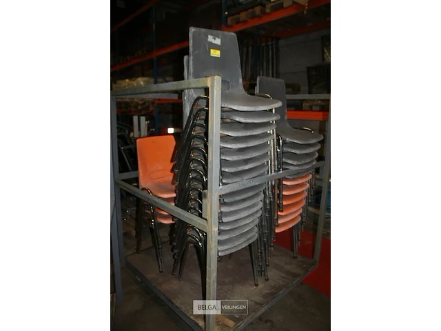 Partij stapelstoelen + kar - afbeelding 3 van  7