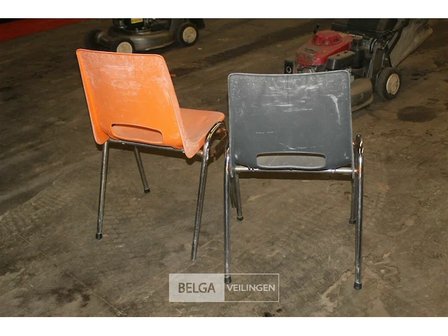 Partij stapelstoelen + kar - afbeelding 6 van  7