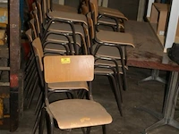Partij stapelstoelen - afbeelding 1 van  5