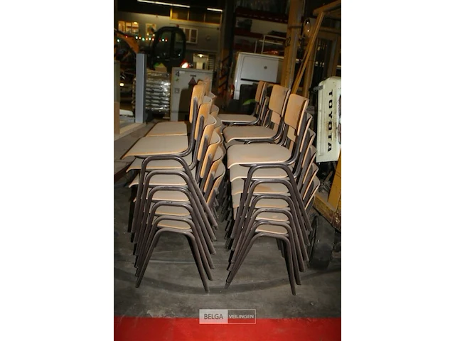 Partij stapelstoelen - afbeelding 2 van  5