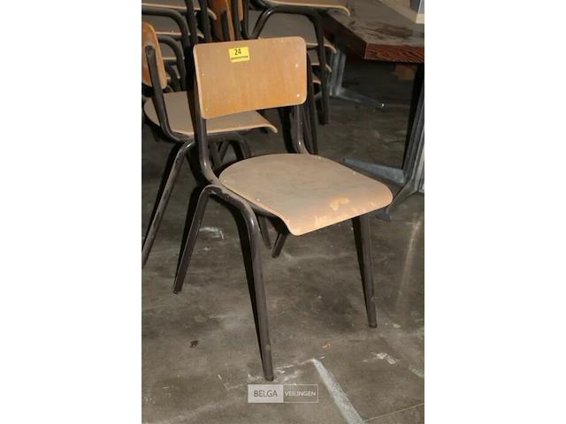 Partij stapelstoelen - afbeelding 3 van  5