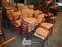 Partij stapelstoelen - afbeelding 1 van  5